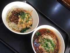 -秦云老太婆摊摊面(磁器口店)