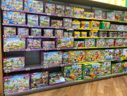 -孩子王(建邺金鹰世界店)