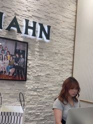 -韩国丽安形象设计