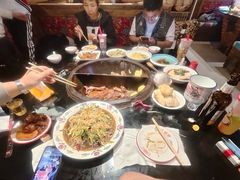 -鱼窝棚柴火铁锅炖(富山屯店)