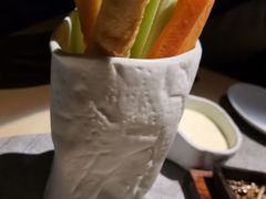 -穹六人间 people 6(岳阳路店)