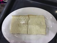 豆腐-濠轩阁特色生蚝火锅(水湾路店)