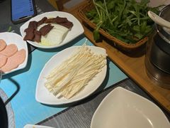 -四季喧黔味豆米火锅(万达广场店)