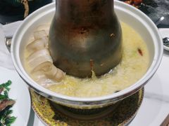 -皇城根·鲁菜济南菜·吊炉烤鸭·炒鸡鱼头(济南旗舰店)