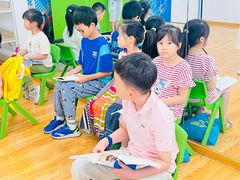 -蓝话筒·少儿成人演讲口才·主持朗诵·戏剧表演(大华第一坊店)