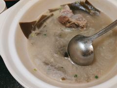 -鱼鲜饭香·招牌汽锅剁椒鱼头王