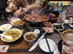 -富正毅三下锅·湘西韵味(天门山索道店)