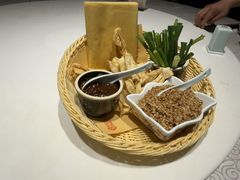 -鲁菜根·泰山菜(泰山店)