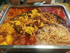 -在巷子里的烤肉店·螺蛳粉烤鱼·牛蛙(和美城店)