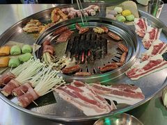 -哈哈碳都·牛肋条无限自助烤肉(宝龙店)