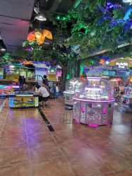-菲菲羊乐园(临平银泰城店)