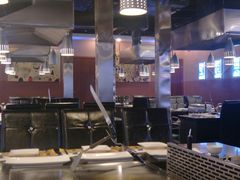 -利昂法式铁板主题餐厅(新奥购物中心店)