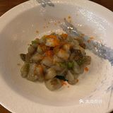 酒吧太吵？酒好喝的地方食物却不行