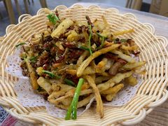 -江城燕子大排档(江汉路步行街店)