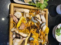 -草墩罗非鱼庄•野生菌•腊排骨(七星街上段店)