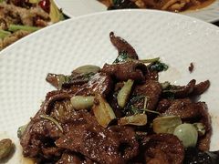 -闫府私房菜·老字号(恒隆店)