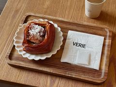 -VERIE BAKEHOUSE