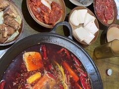 -黄潇洒老火锅(九眼桥宏济巷店)