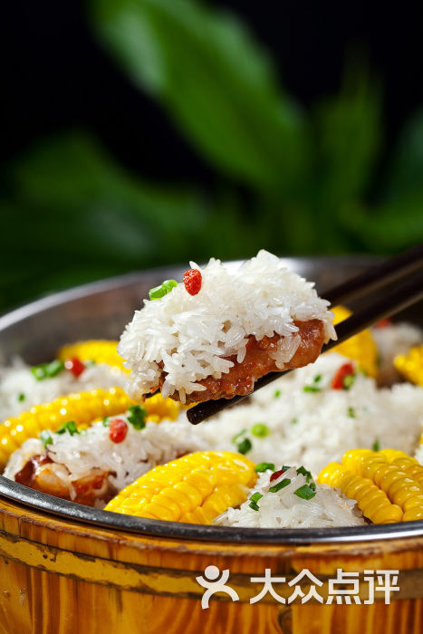 糯香玉米蒸排骨