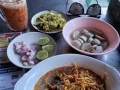 -Khao Soi Mae Manee