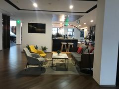 -宁波宝信宝马4S店(江北日湖店)
