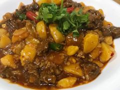 土豆烧牛腩-勇猛子川菜馆(新军路店)