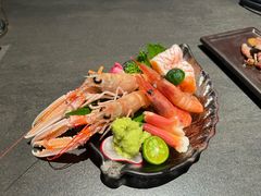 -铭牛烧肉·和牛海鲜自助(高新月牙湖店)