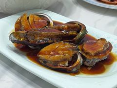 浇汁大鲍鱼-来之顺海鲜菜馆·青岛菜·始于1993(栈桥店)