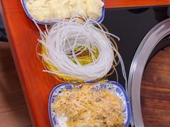 -崔记老东北传奇铁锅炖(横店总店)