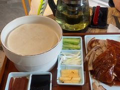 -香山湖家家宴(中山陵店)
