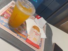 -麦当劳(上海虹桥站30B检票口楼上)