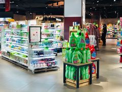 -中百仓储超市有限公司(越秀星汇维港店)