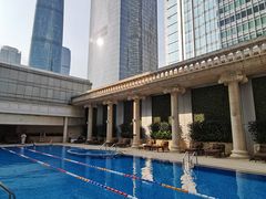 -富力丽思卡尔顿酒店健身中心