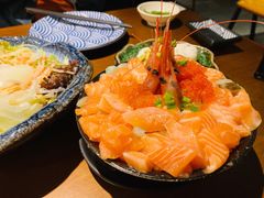 三文鱼火山丼-魔丼屋(日月光店)