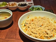 -裕兴记•蟹黄面馆(人民广场店)