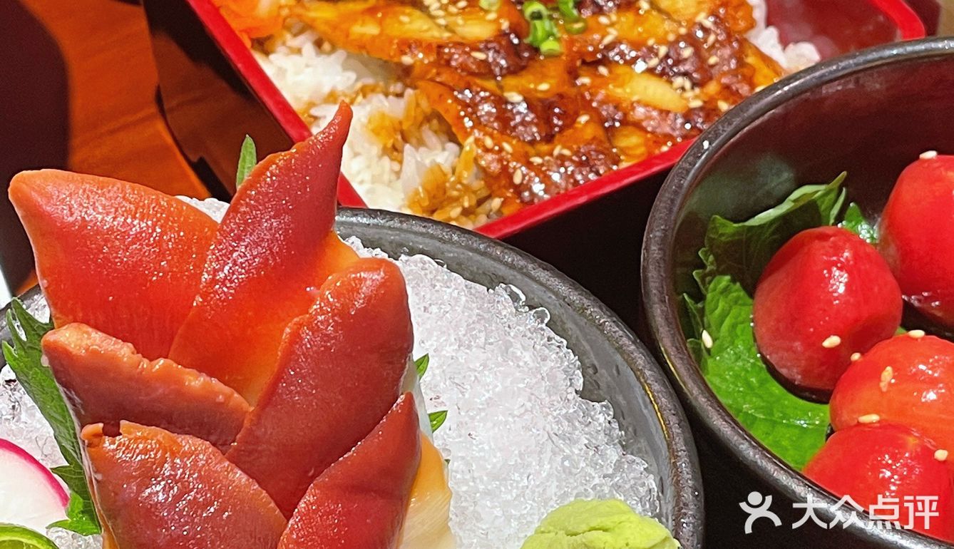 里面满满的食材 裹上新鲜蛋液真的不要太好吃