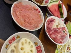 -沸炉重庆老火锅(军事博物馆店)