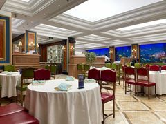 -品海楼·大连海胆锅贴馆(东港店)