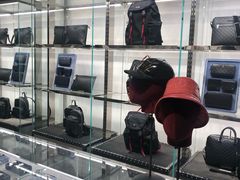 -Gucci(时代广场店)