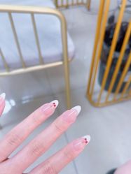 -尤米一站式美甲美睫