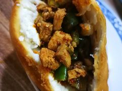 孜然夹馍-老字号杨坡红油米线腊汁肉夹馍(东四道巷店)