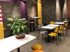 -麦当劳(莘松路芭比伦DT店)
