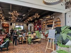 -桉树林A coffee 森林餐厅(三圣乡店)