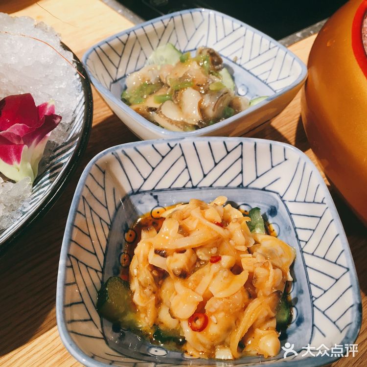 日式小火锅吃到扶墙出来[胜利]