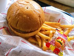 -The Habit Burger Grill 哈比特汉堡(复兴soho店)