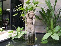 -Palate Angkor Restaurant & Bar