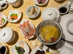 -雍和会海鲜姿造自助(湖东路店)