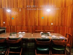 包厢-胡须佬鸡煲四季火锅店(石厦西村直营店)