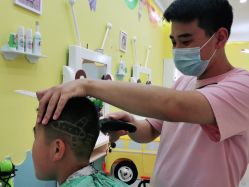 -爆米花儿童美发乐园