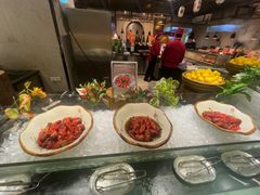 -广州万富希尔顿酒店·感趣自助餐厅·金秋蟹宴生蚝海鲜刺身